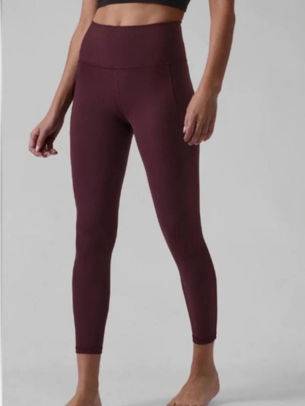 Athleta Salutation Stash Pocket ll 7/8 Leggings Size M High Waisted